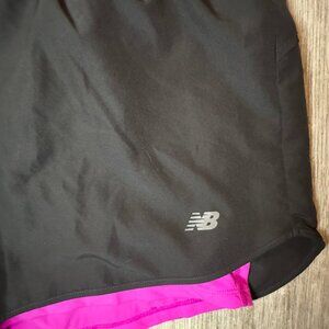 New Balance Women's Gym Shorts Size XL